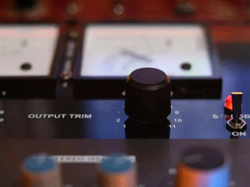 EDM mixing session